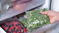 Elintarvikkeet, joita ei koskaan pitäisi pakastaa – mutta monet tekevät niin silti